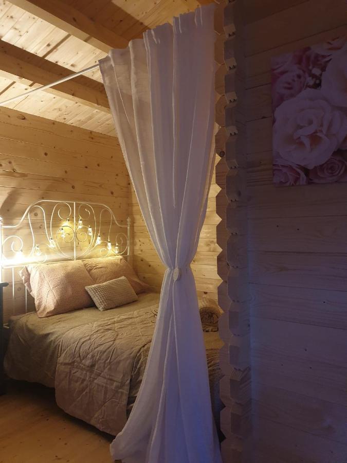 Le Cottage Oneheart ซาแวร์น ภายนอก รูปภาพ